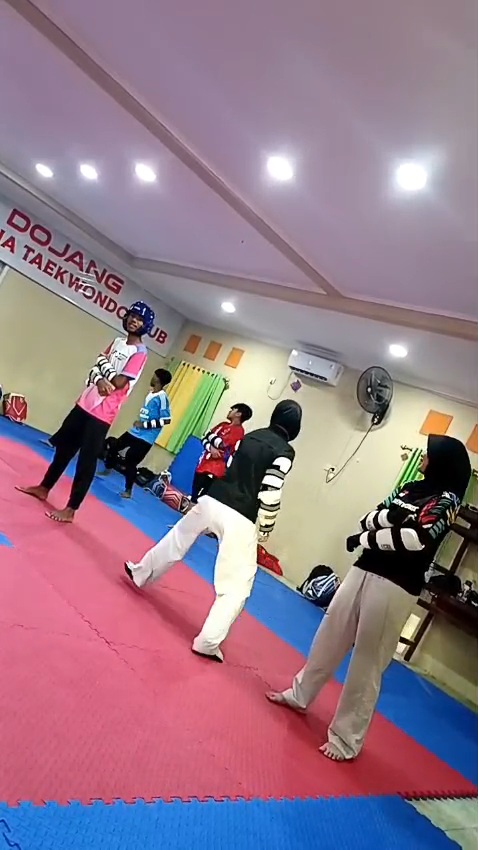 TC Kyorugi Kelas Remaja